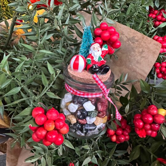 Yılbaşı Konseptli Cam Kavanozda Çikolata - 01