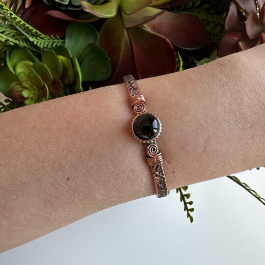 Eskitme Siyah Doğal Taşlı Ayarlanabilir Bakır Bileklik